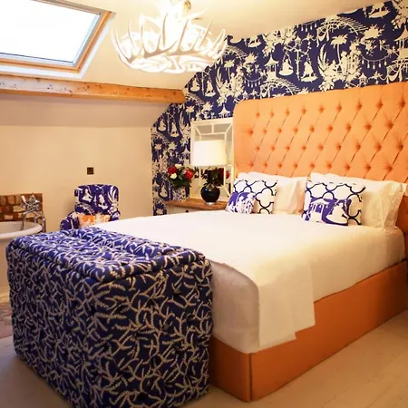 The Swan And 4* Newby Bridge