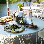 The Swan And Hotel Newby Bridge