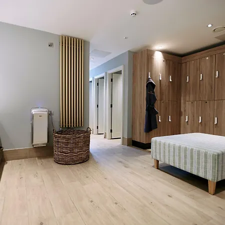 The Swan And 4* Newby Bridge