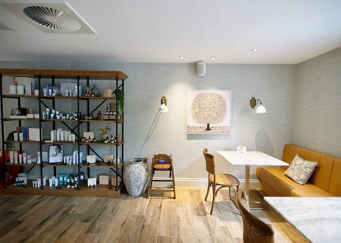 The Swan And 4* Newby Bridge