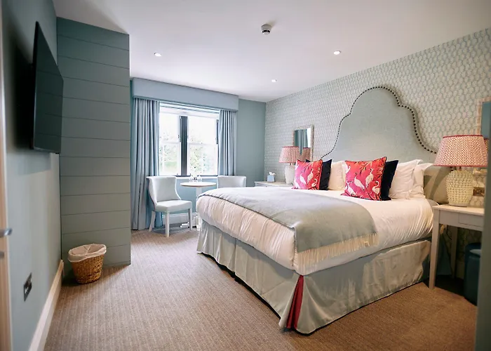 Hotel The Swan And 4*