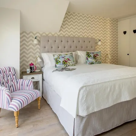 호텔 The Swan And 4*