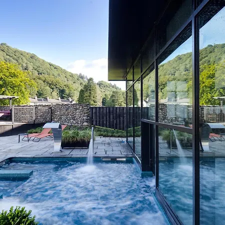 The Swan And 4* Newby Bridge