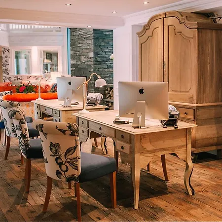 The Swan And Newby Bridge